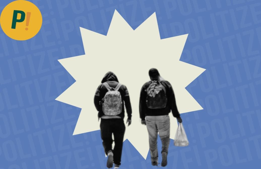 Imagen de capa del texto con dos personas migrantes representando la migración entre México y Estados Unidos